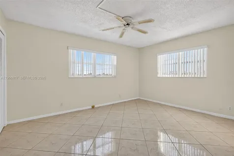 421 NE 14th Avenue Hallandale Beach FL 33009