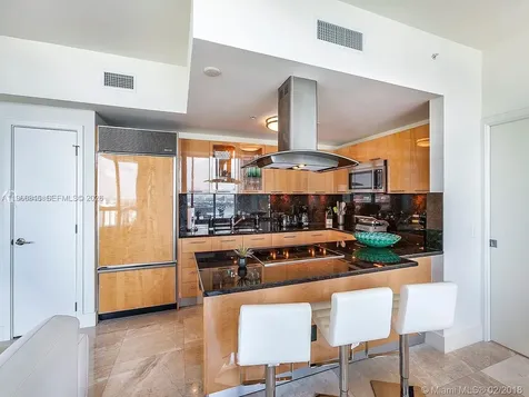 6899 Collins Avenue Miami Beach FL 33141