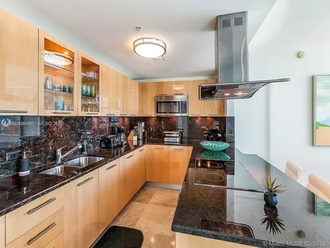 6899 Collins Avenue Miami Beach FL 33141