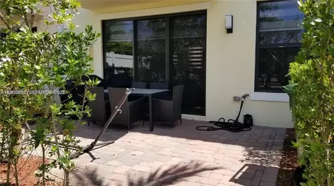 20945 NW 1st Drive Pembroke Pines FL 33029