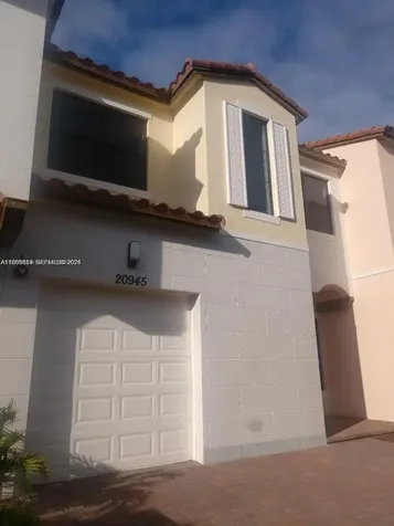 20945 NW 1st Drive Pembroke Pines FL 33029