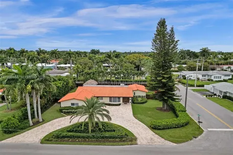 1201 Washington Street Hollywood FL 33019