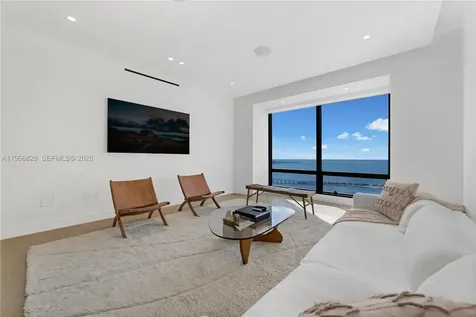 1425 Brickell Avenue Miami FL 33131
