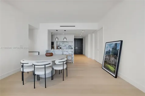 1425 Brickell Avenue Miami FL 33131