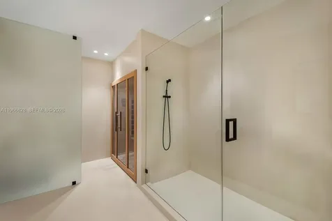 1425 Brickell Avenue Miami FL 33131