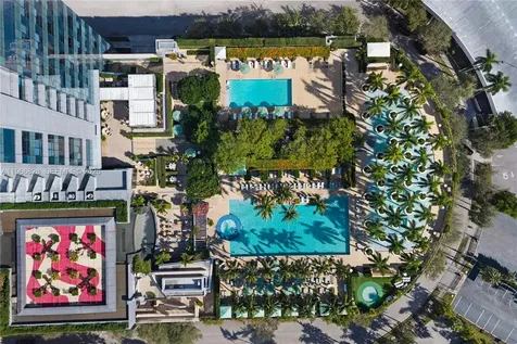 1425 Brickell Avenue Miami FL 33131