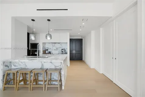 1425 Brickell Avenue Miami FL 33131