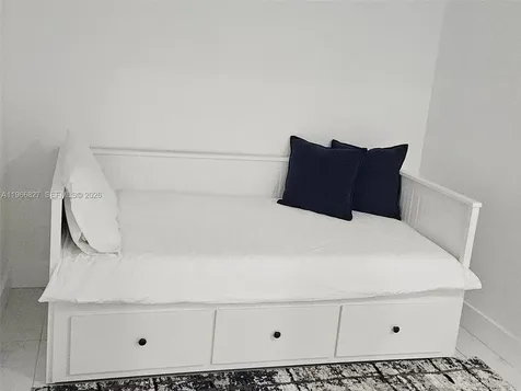 16385 Biscayne Boulevard North Miami Beach FL 33160