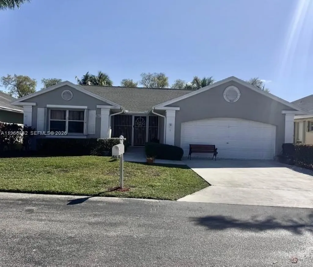 2562 SE 7th Court Homestead FL 33033