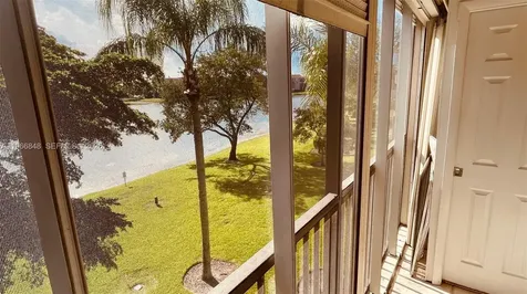 950 SW 138th Avenue Pembroke Pines FL 33027