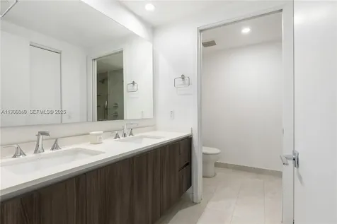 488 NE 18th Street Miami FL 33132