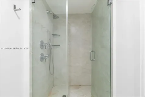 488 NE 18th Street Miami FL 33132