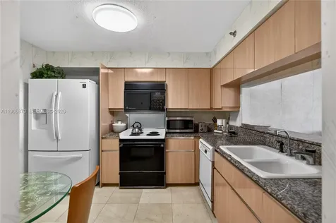 5757 Collins Avenue Miami Beach FL 33140
