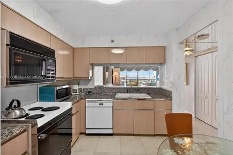 5757 Collins Avenue Miami Beach FL 33140
