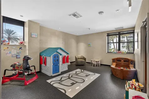 5757 Collins Avenue Miami Beach FL 33140