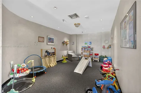 5757 Collins Avenue Miami Beach FL 33140
