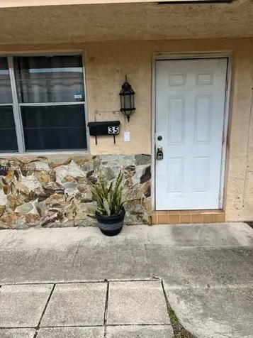 31 SW 8th Court Hallandale Beach FL 33009