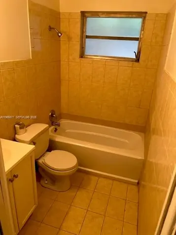 31 SW 8th Court Hallandale Beach FL 33009