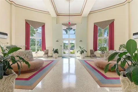 255 W 24th Street Miami Beach FL 33140