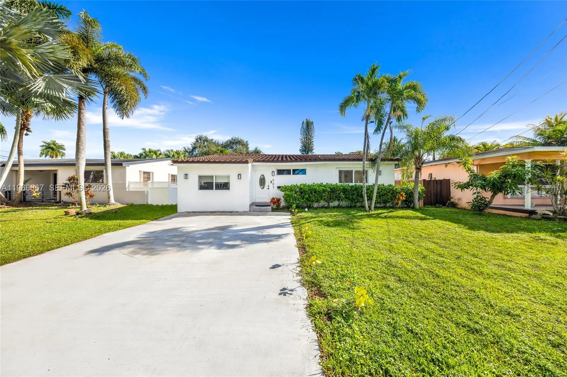907 N Park Road Hollywood FL 33021