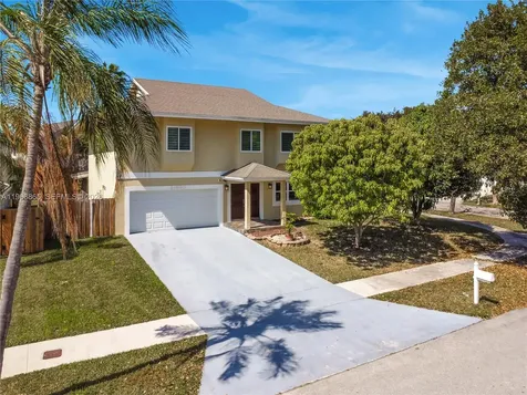 21800 SW 97th Court Cutler Bay FL 33190