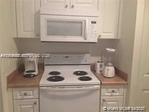 17125 N Bay Road Sunny Isles Beach FL 33160