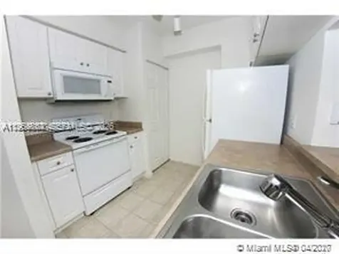 17125 N Bay Road Sunny Isles Beach FL 33160