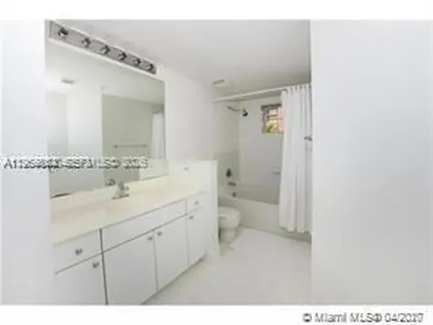 17125 N Bay Road Sunny Isles Beach FL 33160