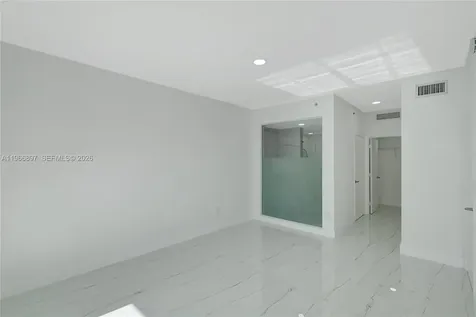 90 SW 3rd Street Miami FL 33130