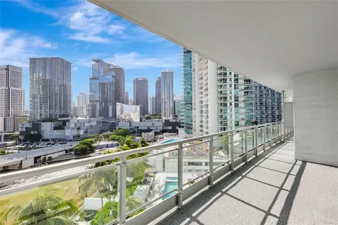 90 SW 3rd Street Miami FL 33130