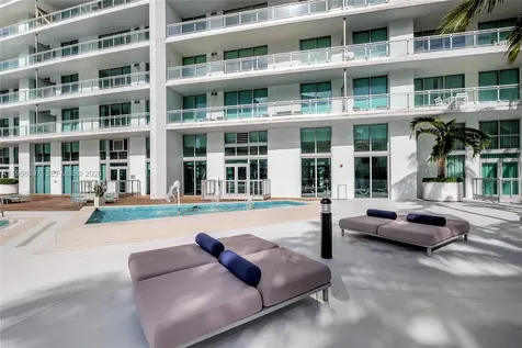 90 SW 3rd Street Miami FL 33130