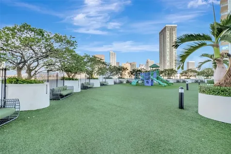 90 SW 3rd Street Miami FL 33130