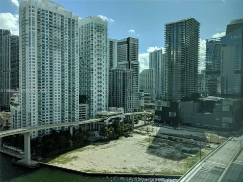 350 S Miami Avenue Miami FL 33130