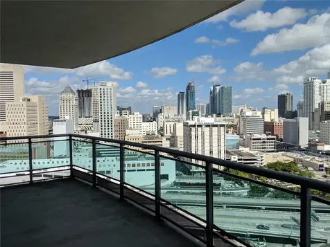 350 S Miami Avenue Miami FL 33130