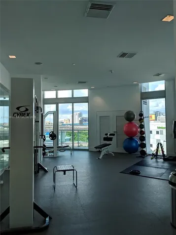 350 S Miami Avenue Miami FL 33130