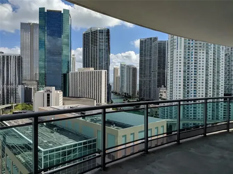 350 S Miami Avenue Miami FL 33130