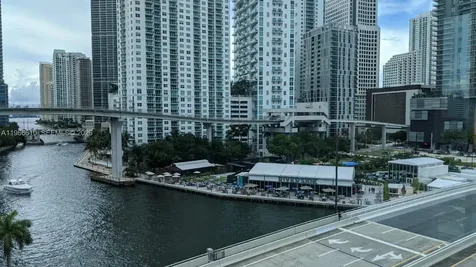 350 S Miami Avenue Miami FL 33130