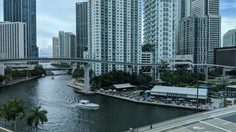 350 S Miami Avenue Miami FL 33130