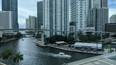 350 S Miami Avenue Miami FL 33130