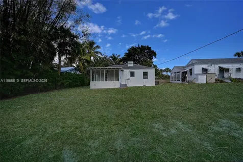 816 Tuscaloosa Street West Palm Beach FL 33405