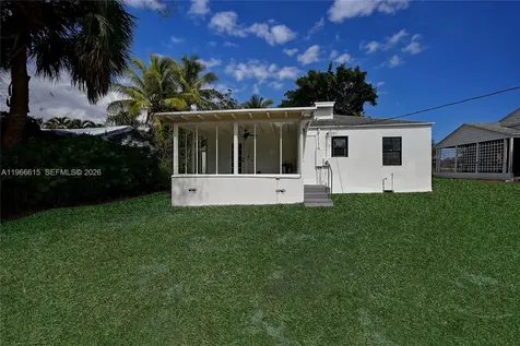 816 Tuscaloosa Street West Palm Beach FL 33405