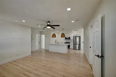 816 Tuscaloosa Street West Palm Beach FL 33405