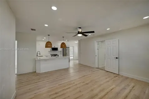 816 Tuscaloosa Street West Palm Beach FL 33405