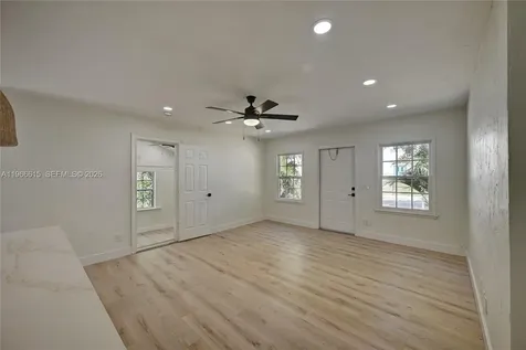 816 Tuscaloosa Street West Palm Beach FL 33405
