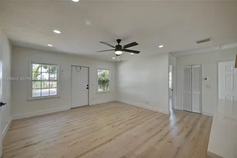 816 Tuscaloosa Street West Palm Beach FL 33405