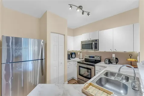 8844 S Isles Circle Tamarac FL 33321