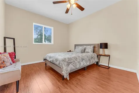8844 S Isles Circle Tamarac FL 33321
