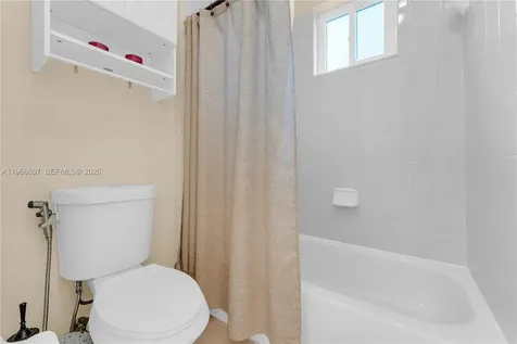 8844 S Isles Circle Tamarac FL 33321