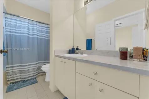 8844 S Isles Circle Tamarac FL 33321