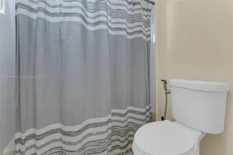8844 S Isles Circle Tamarac FL 33321